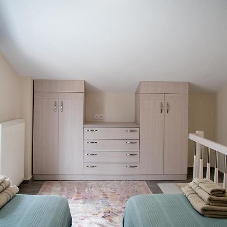 Villa Serafima Никити Екстериор снимка